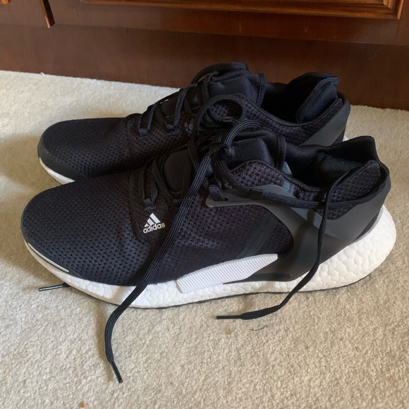 Adidas Mens running shoes, Size 13. - Picture 6 of 9